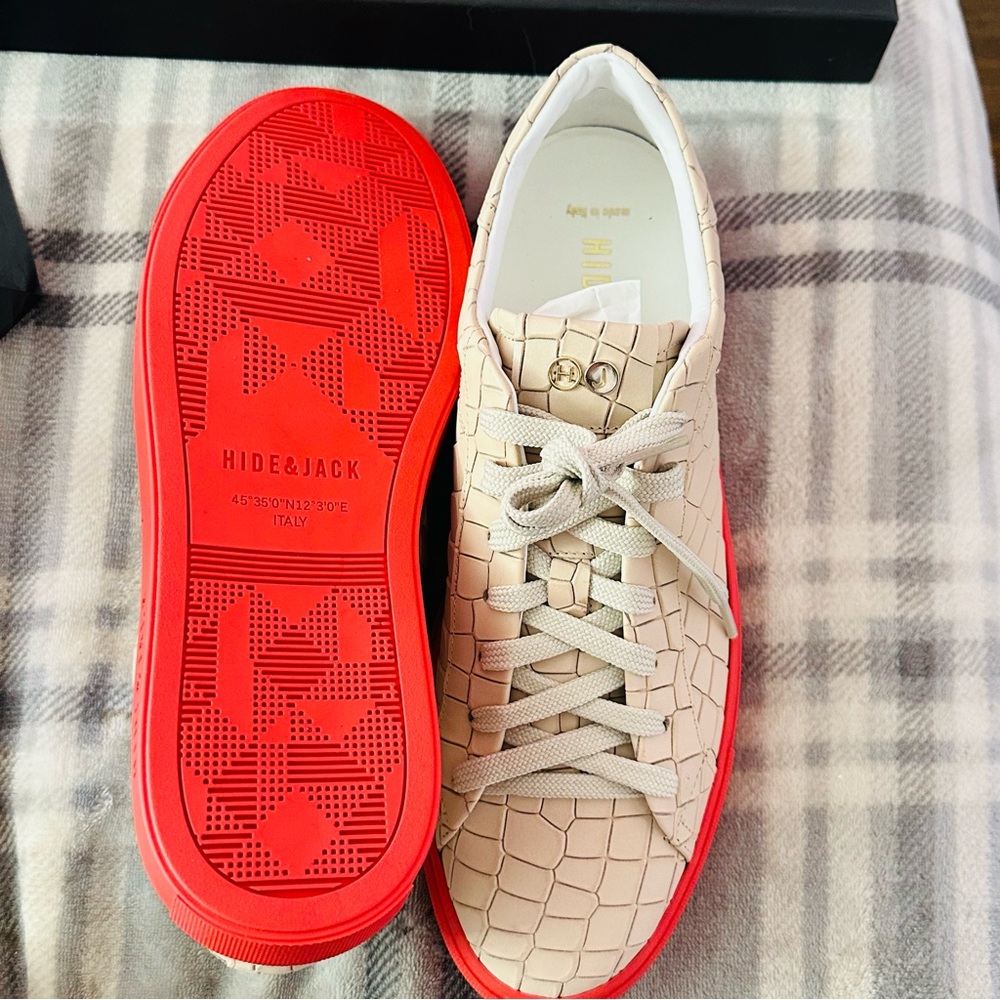 New Hide and Jack essence croco sneakers. Size 44 or US 10.
